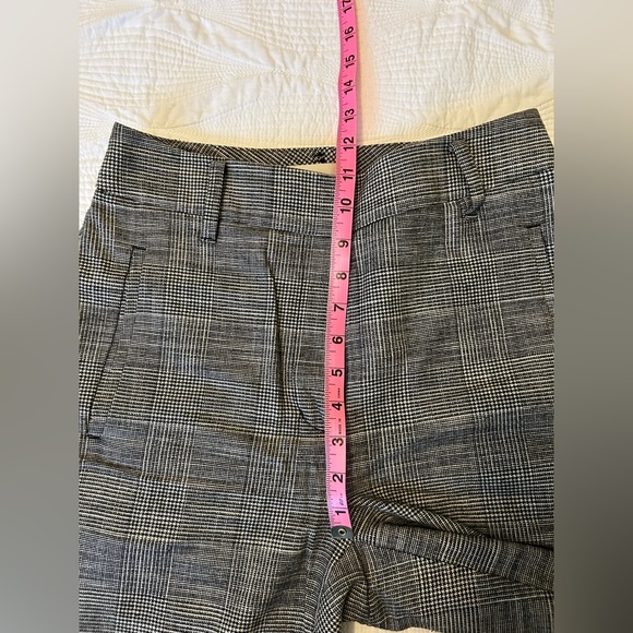 Aritzia | Wilfred | Tie-Front Check Pant — Black/Off White Plaid | Size 6 - Picture 13 of 14